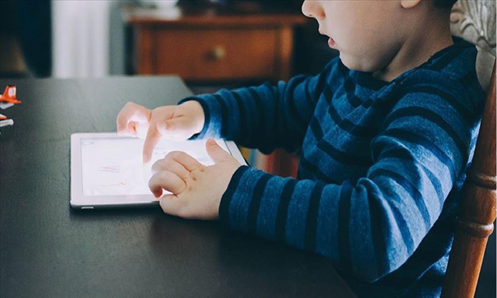 تركيا تعتزم فرض قيود على استخدام الأطفال لمواقع التواصل...